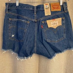 Levi’s - 501 HIGH RISE WOMENS SHORTS - New with Tags - Size 30